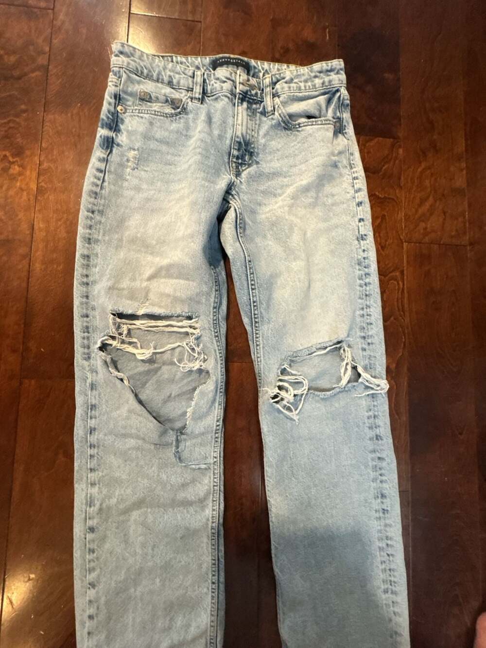Aeropostale Low Rise 90's Baggy Distressed Jeans Women Sz 2 Reg